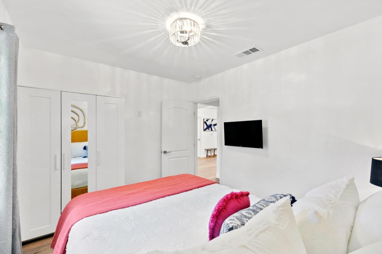 Studio City Contemporary Villa With Pool Sleeps 10 Los Angeles Exterior foto